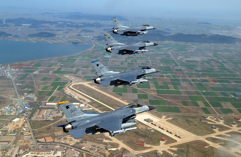 Illustration for article titled 75 Amazing Images Of U.S. Air Power In South Korea